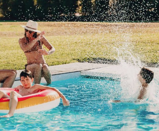 Piscine coque avec plage immergée 5x3 Aquaviva 2